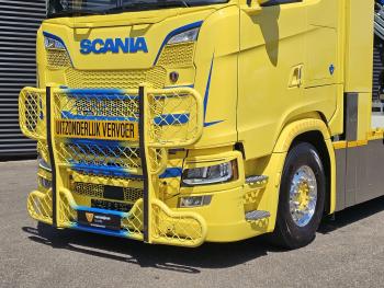 Scania S580 V8 / 8x4 / FASSI 115 t/m CRANE / RETARDER